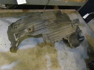 Infiniti G35 2003 cupé guardabarros delantero forro parte trasera Foto 1 de 2