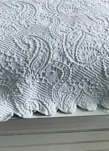 Antique Vintage Crisp White Matisse Embroidered Full Size Coverlet! Elegance!  - Foto 1 di 13