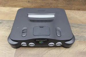 Videojuego Nintendo 64 NUS-001 N64 (solo consola) - ¡Probado y funcionando! - Imagen 1 de 10