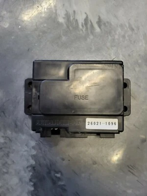 Usado OEM 2000-2004 Kawasaki Vulcan 1500 Nomad caixa de junção principal 26021-0002 - Imagem 1 de 4