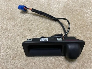 OEM 2018-2020 Hyundai Tucson Rear View Backup Camera Handle 95760D3800 - Picture 1 of 6