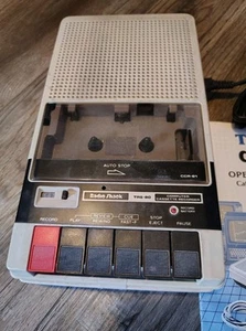 Grabadora de cinta de casete RadioShack CCR-81 de colección rara modelo 26-1208A- como está - Imagen 1 de 4