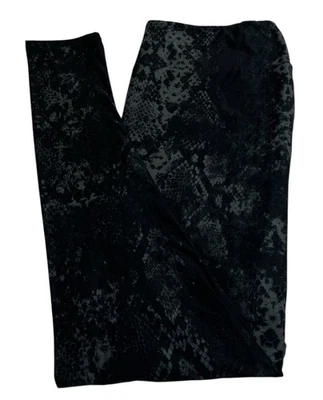 LuLaRoe Leggings TC2 Tall Curvy 2 BLACK GRAY Animal Reptile SNAKE Wild Western - Image 1 of 4