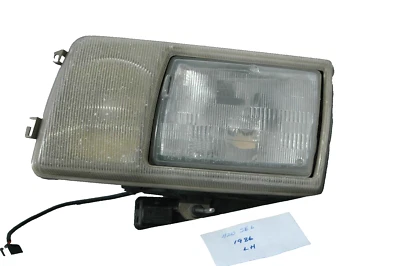1986-1990 Mercedes W126 420SEL 560SEL 320SE Headlight /Wiper LH 1268200959 - Image 1 of 4