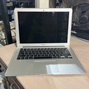 APPLE MACBOOK AIR 13.3" 2017 I5 5350U 1.80GHZ 4GB RAM MQD32LLA NO HD. - Foto 1 di 6