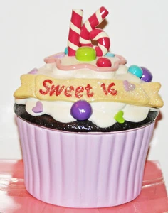 FIGUR GANZ CUPCAKE SCHMUCKKÄSTCHEN HAPPY BIRTHDAY BESONDERE FEIERN SÜSS 16 - Bild 1 von 1
