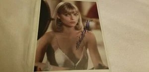 MICHELLE PFIEFFER - YOUNG SEXY ACTRESS - HAND SIGNED AUTOGRAPHED PHOTO WITH COA - Picture 1 of 4