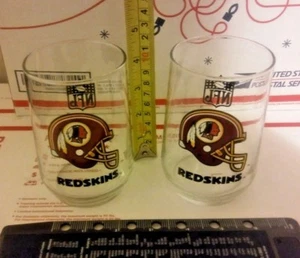 Set of 2 Vintage Washington Redskins Glass Tumblers - Mobil 1980's GLASSES NICE! - Picture 1 of 2