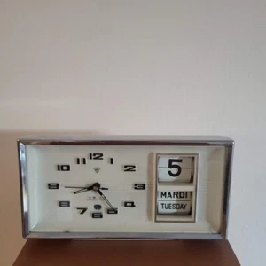 Rare Shanghai flip clock (day and date), Rhythm age - Picture 1 of 9