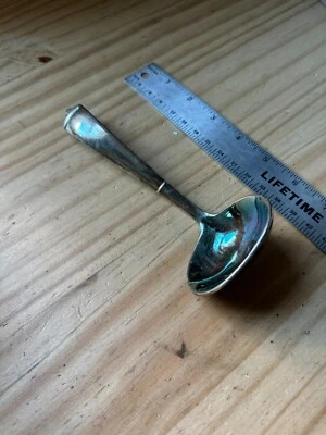 Cuchara para servir salsa maciza plato plata toalla vintage años 80 7" L x 2-3/8" W Foto 1 de 4