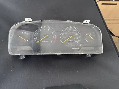 Cuadro medidor velocímetro instrumento Infiniti Q45 1999 Foto 1 de 4