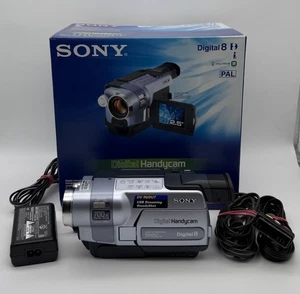 Sony DCR-TRV250E Versatile Digital8 Handycam in OVP - Getestet - Bild 1 von 20