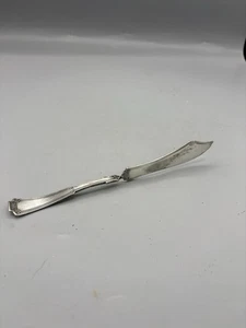 1881 Rogers (Oneida) griechisches gedrehtes Buttermesser Silberplatte TBK 6 - Bild 1 von 8