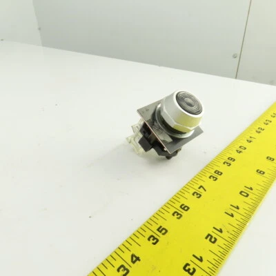 Eaton HT8A 1273C46H01 Black Momentary Contact Push Button Switch 600VAC - Image 1 of 4