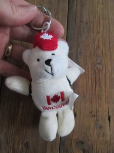 NUEVO Snowcap Canadá Canadiense 5" Mini Peluche Oso Blanco Llavero Llavero Recuerdo - Imagen 1 de 1