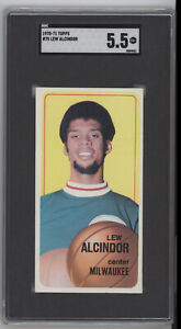 1970-71 Topps Lew Alcindor #75 (2nd Year) SGC 5.5