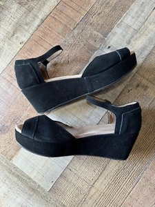 TOMS Black Open Toe Platform Wedge Ankle Strap Lack Suede Size 10 W - Picture 1 of 7
