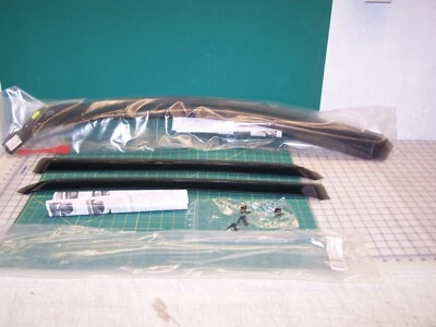 Deflectores de ventana laterales WeatherTech para Nissan Altima sedán - 2013-2018 tinte oscuro Foto 1 de 4