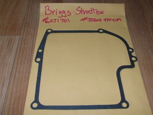 NOS Briggs and Stratton OEM Crankcase Gasket 271701 replaced by 692221 - Foto 1 di 1