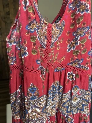 Multi-color Red Floral Tank! Size Med Gently Used 19 1/4” Pit To Pit. Baby Doll - Image 1 of 4