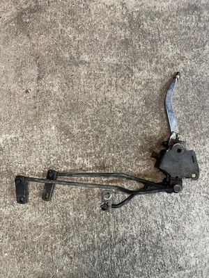 Hurst Competition Plus 4 Spd shifter & linkage fits  Muncie - Image 1 of 4