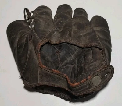 Old baseball glove Lefty Mitt Old Style Worn on the Right Hand, Cowhide Leather - Image 1 of 4