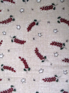 1 YD WHOLE COUNTRY CABOODLE TAN W RED FLOWERS 100% COTTON OOP - Picture 1 of 4