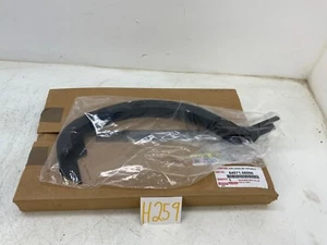 TOYOTA CAMRY COMPT DOOR HINGE RH  OEM 6457106090 - Bild 1 von 7