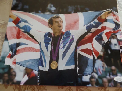 Tenis Andy Murray Autografiado 11X14 FOTO Sosteniendo Bandera Británica Certificado JSA Foto 1 de 3