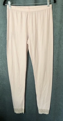 Pantalones de pijama para mujer Cabernet talla mediana rosa encaje puños recortados Foto 1 de 4