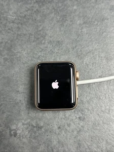 Apple Watch Series 3 38MM Aluminiowa obudowa z różowego złota (GPS) - FMI ACTIVE - Zdjęcie 1 z 5
