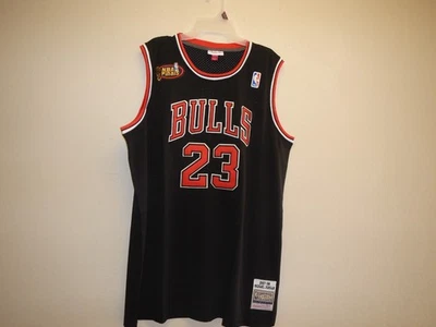 Camiseta preta masculina Michael Jordan Chicago Bulls COM PATCH FINAL DA NBA 3XL - Imagem 1 de 4
