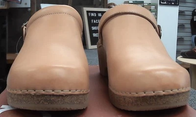 Aetrex Beckie Women's 39 - Image 1 of 4