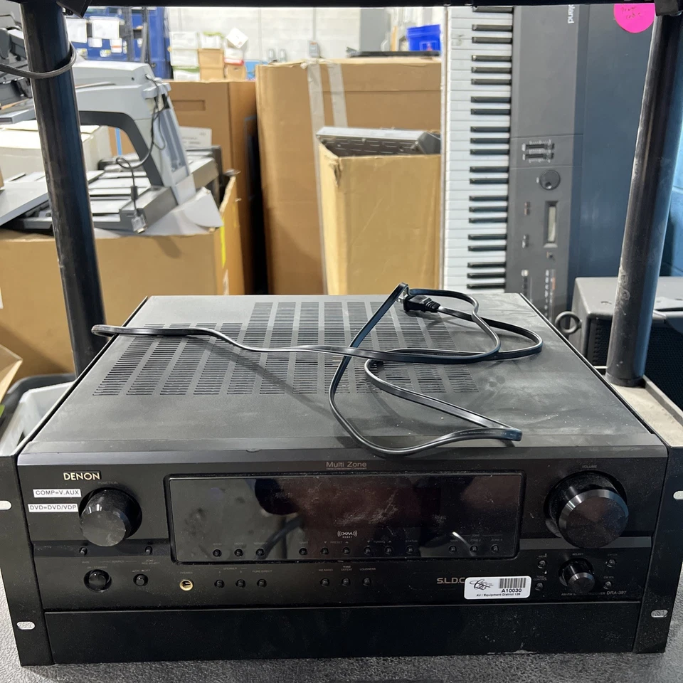 DENON AVR-589 AV receiver, 5.1 Surround - Image 1 of 4