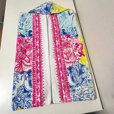 Toalla con capucha Pottery Barn Kids Lilly Pulitzer mejilla a mejilla bebé envoltura de playa Foto 1 de 4