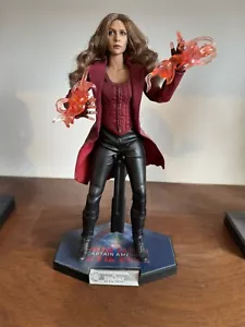 Hot Toys Marvel Captain America Civil War Scarlet Witch MMS370 Pre Owned - Picture 1 of 3