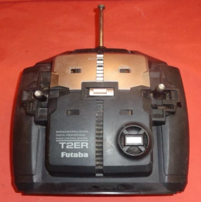 Futaba Attack T2Er 27M Sender Fernbedienung RC Funkgerät - Bild 1 von 4