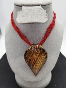 Red Seed Bead Chains Red Green Gold Metallic Murano Style Glass Pendant Necklace - Picture 1 of 9