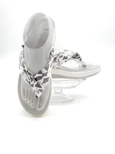 CLARKS  Cloudsteppers Women Arla Glison Wedge Sandal Grey/White US 9 PreOwned  - Picture 1 of 12