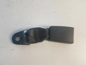 Citroën C3 i ´07 FC _ 1.1i Hebilla Cinturón Trasero Izquierdo 9640832177 - Imagen 1 de 6