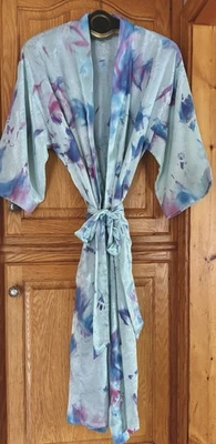 Albornoz Lord & Taylor, teñido a mano, talla mediana hecho a mano nuevo  Foto 1 de 4