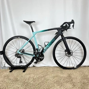 Canyon Grail CF SLX 8 Di2 2022 Medium Frame Gravel All Road Bike - Picture 1 of 14