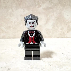 LEGO Town Lord Vampiro Dracula Pipistrello Halloween Mostro Nonmorto Minifigure - Imagen 1 de 1