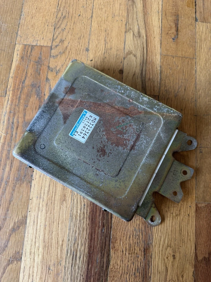 Lancer Evolution 3 ECU Stock Lancer Evo III CE9A Usado De Running Evo 3 - Imagem 1 de 4