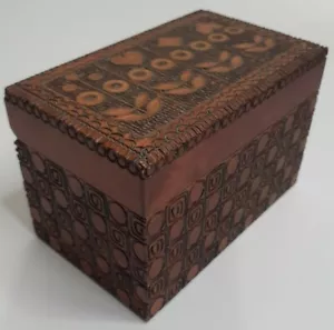 Village House Hand Carved Poland Card Box w/ 2 Decks of Caspari Cards - Picture 1 of 8