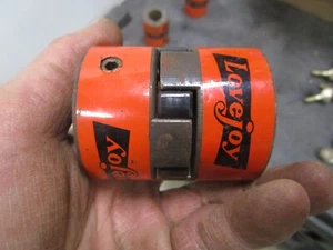 Nice Used Lovejoy L-095 Jaw Coupler Set With Spider .875 7/8" Bore Both Sides - Picture 1 of 3