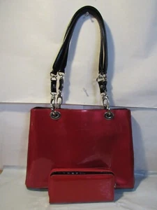 beijo Red Patent Leather handbag Tote w/ Wallet V26K - Picture 1 of 12