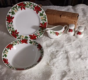 Poinsettia 5 - Piece Serving Set New in Box - Picture 1 of 3