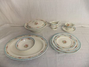 c4 Pottery Woods Ivory Ware pattern no.352 - vintage floral tableware - R3 - Picture 1 of 14