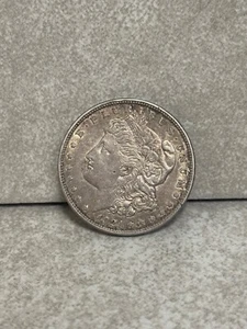 1921 Pluribus United State One Dollar Coin - Picture 1 of 2